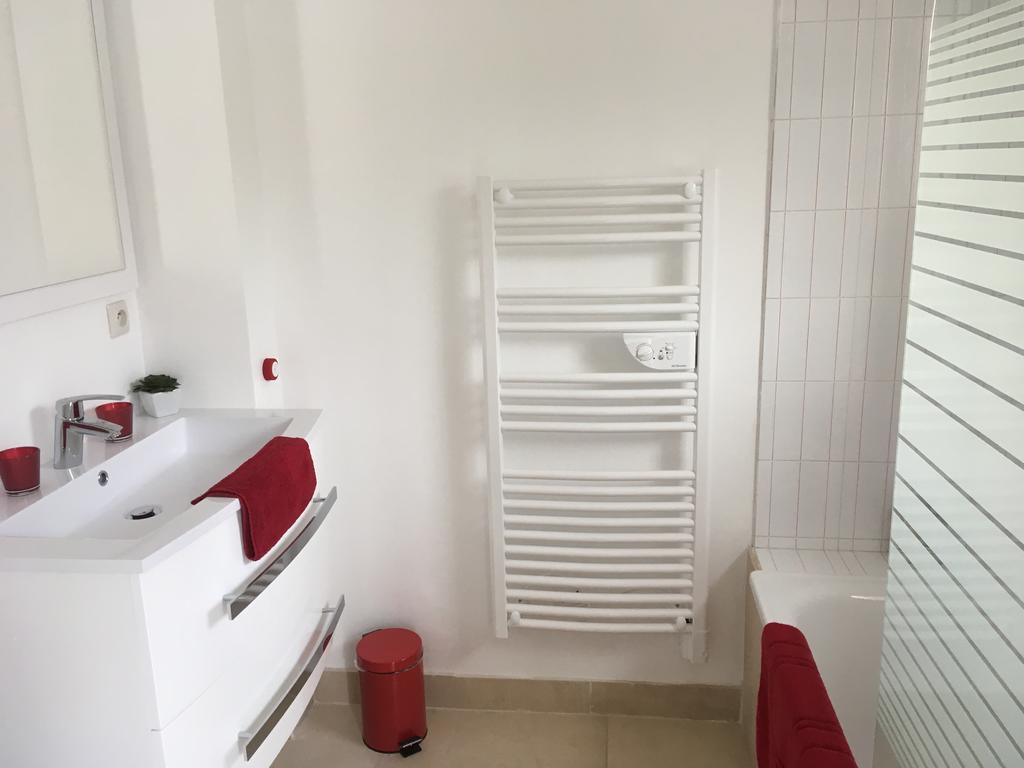 Chambres D'Hotes Des Tours A La Rochelle La Rochelle  Eksteriør billede